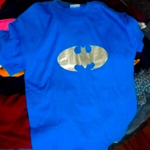 Blue/gold Batman logo T-shirt